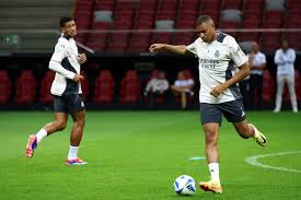 他接應阿克 他接應阿克